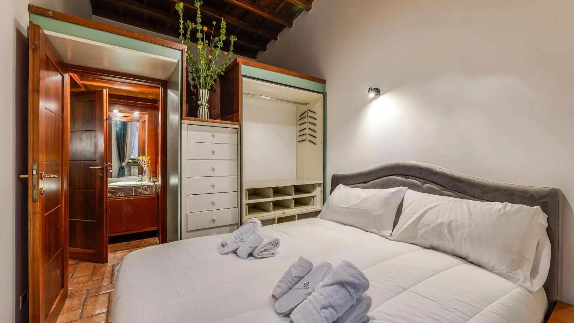 Fico Giallo - Piazza Navona Apartment Rome