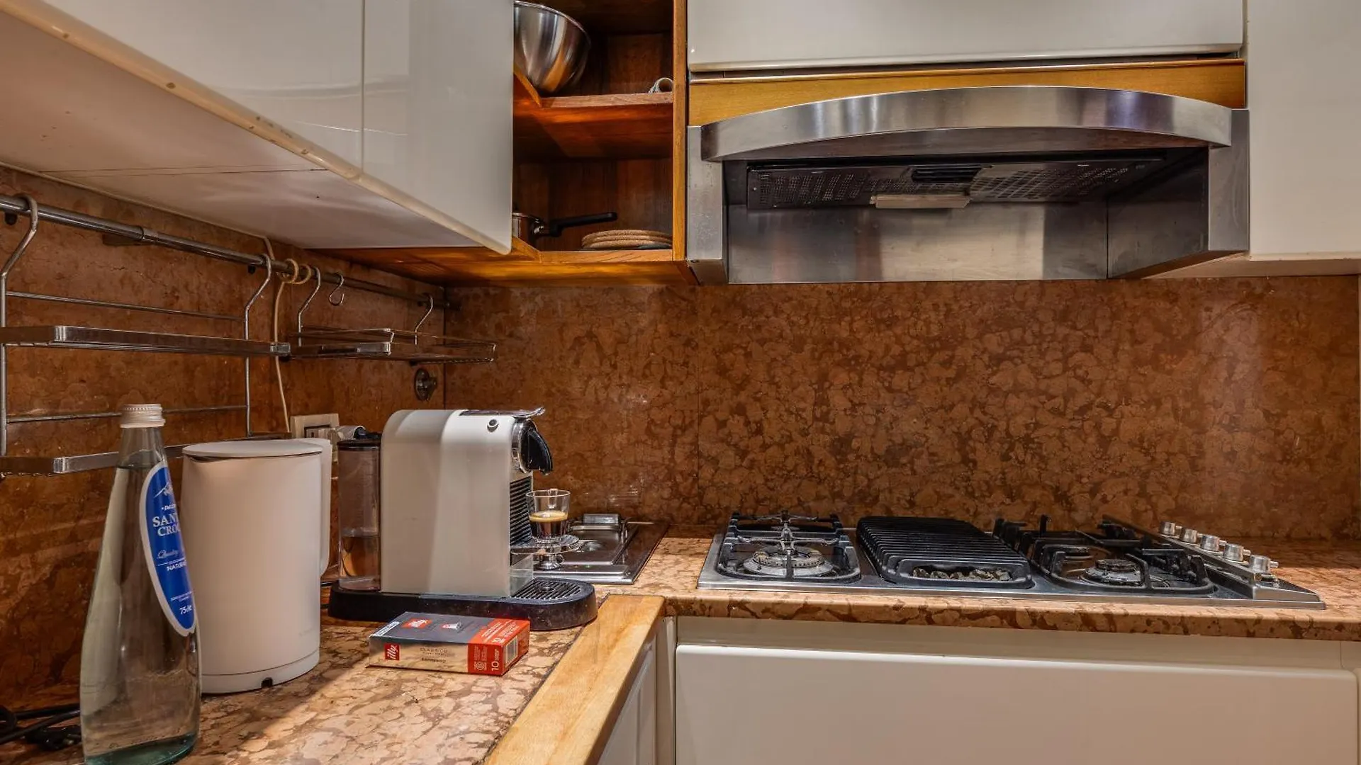 Fico Giallo - Piazza Navona Apartment Rome